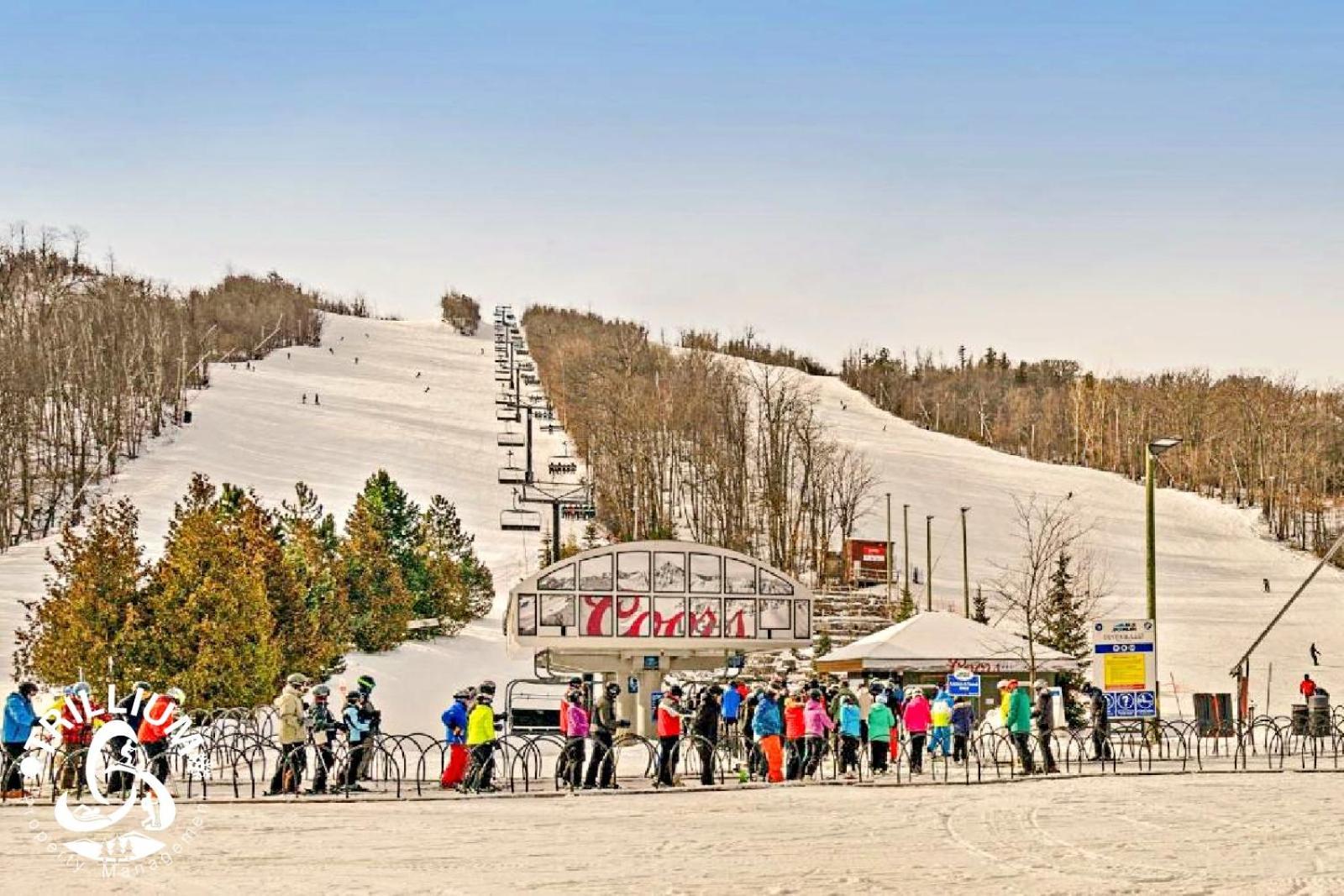 Blue Mountain, Collingwood - Loft Condo, Sleeps 4 Блу-Маунтинс Экстерьер фото